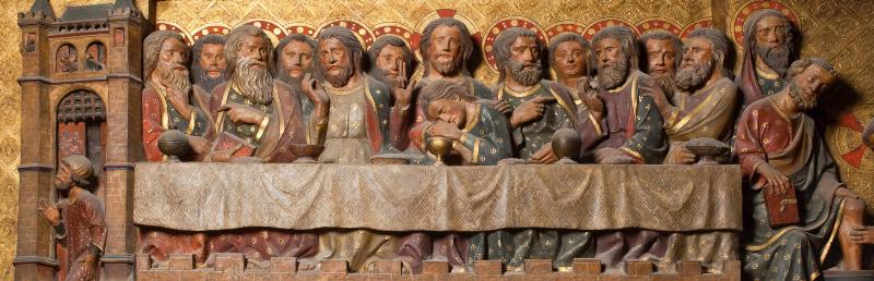 Représentation du jubé de Notre-Dame de Paris avec sa polychromie d’origine, scènes bibliques et architecture gothique